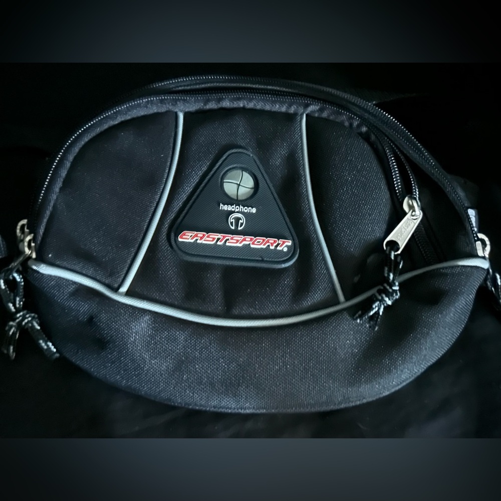 Eastsport Outdoor Co. Fanny Pack Waist Bag Belt 2 Zip Pockets & Headphone Hole